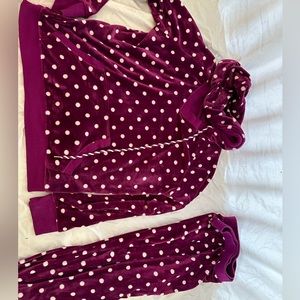 Cozy purple polka dotted sweat suit. Top has pockets and draw strings